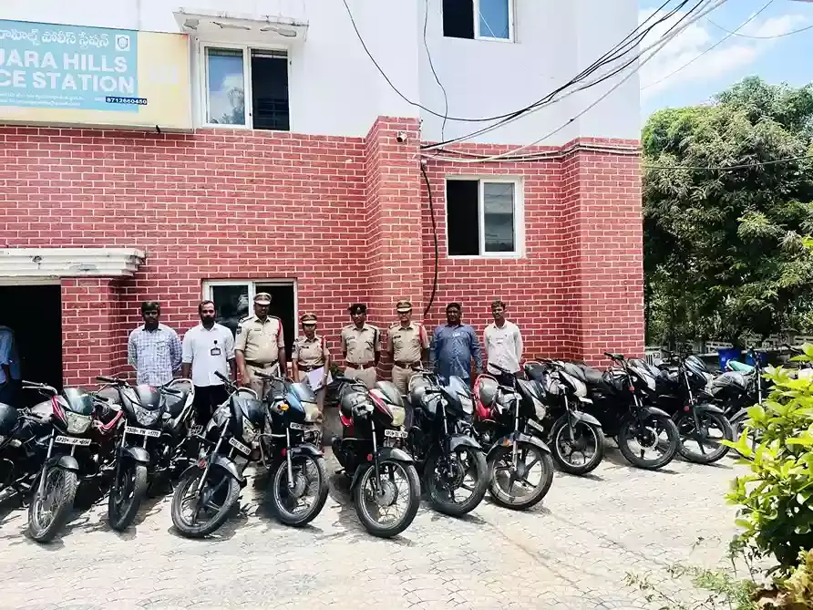 హైద్రాబాద్ లో ఇద్దరు   వెహికిల్ దొంగలు అరెస్ట్