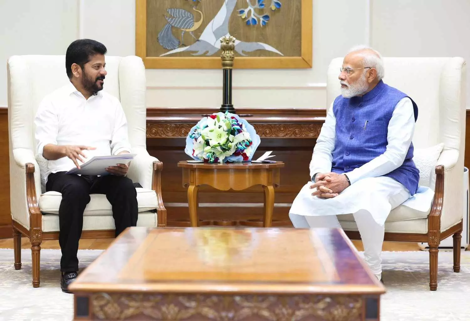 తెలంగాణలో 57 పెండింగ్  ప్రాజెక్టులు,  కేంద్రం మోక్షం కల్పించేదెన్నడు?