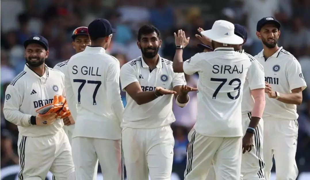 లీడ్స్ టెస్ట్: ఆధిక్యం ఏం మిగలలేదు లీడ్స్ టెస్ట్: ఆధిక్యం ఏం మిగలలేదు