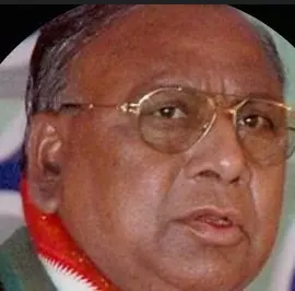 లవ్ మర్డర్స్ పై వీహెచ్ ఆందోళన లవ్ మర్డర్స్ పై వీహెచ్ ఆందోళన