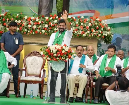 బీఆర్ఎస్ పై రేవంత్ ‘రైతుభరోసా’ సర్జికల్ స్ట్రైకేనా ? బీఆర్ఎస్ పై రేవంత్ ‘రైతుభరోసా’ సర్జికల్ స్ట్రైకేనా ?