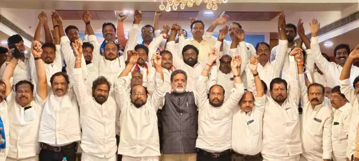 ఎన్నికల బహిష్కరణకు బీసీ సంఘాల వార్నింగ్