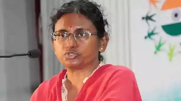 బక్కపలచటి కాంగ్రెస్ ఇంచార్జి మీనాక్షి నటరాజన్ పాదయాత్ర ఎందుకో తెలుసా ?