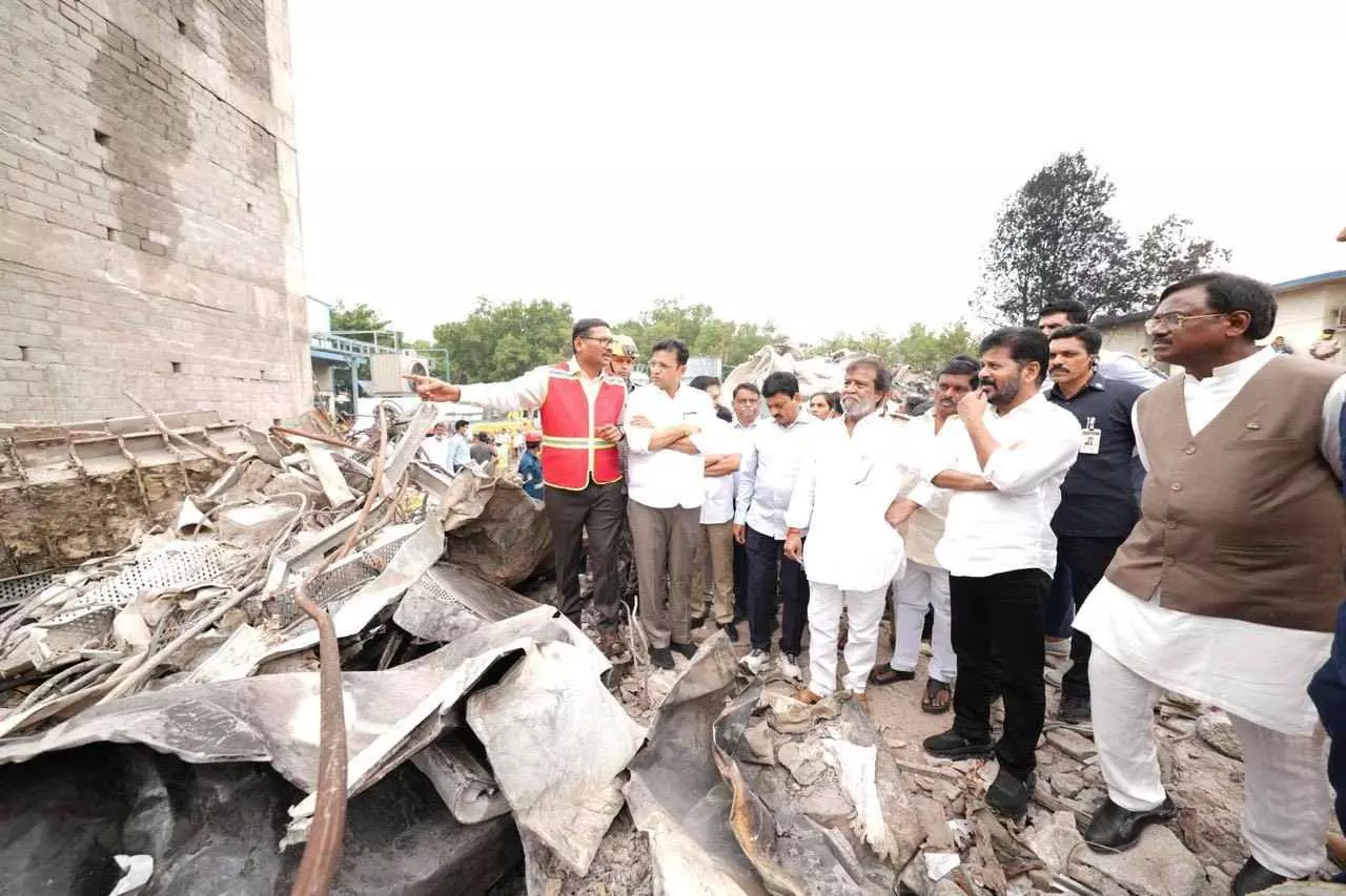 ప్రమాదాన్ని ఏమాత్రం పట్టించుకోని సిగాచి మేనేజ్మెంట్
