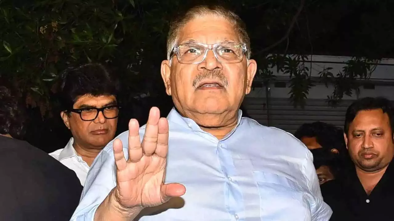 ఈడీ ముందుకు అల్లు అరవింద్.. ఈడీ ముందుకు అల్లు అరవింద్..