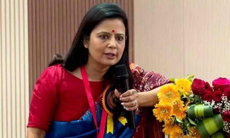 ఓటరు జాబితా సవరణపై సుప్రీంకు టీఎంసీ ఎంపీ మహువా మొయిత్రా.. ఓటరు జాబితా సవరణపై సుప్రీంకు టీఎంసీ ఎంపీ మహువా మొయిత్రా..