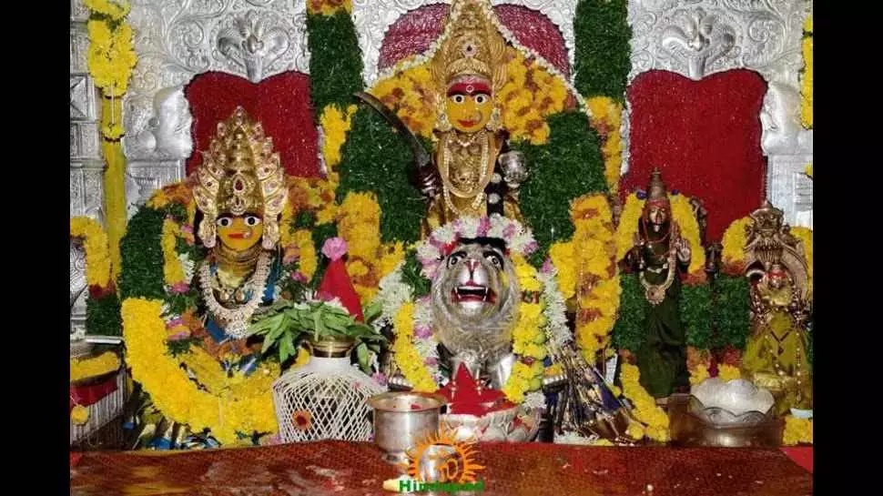 సికింద్రాబాద్ ఉజ్జయిని మహంకాళీకి బంగారు బోనం రేపే..