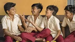 ఓ సినిమా క్లాస్ నుంచి  బ్యాక్ బెంచీలనే మాయం చేసింది