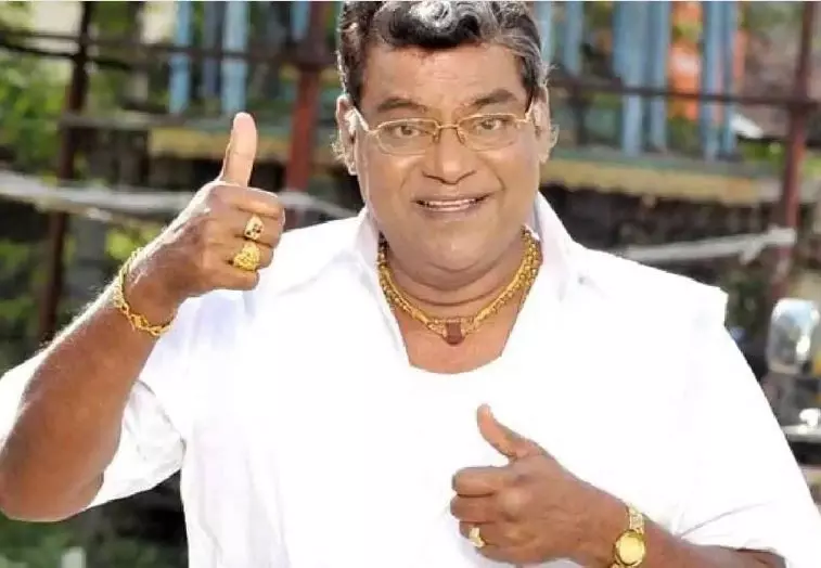 కోట స్పెషాలిటి:  రాజకీయ వ్యంగ్యం, పాత్రలతోనే ప్రయోగం