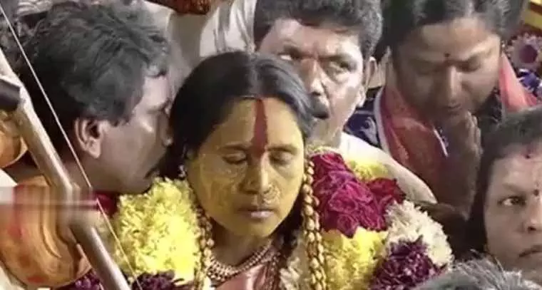 నా కోర్కెలు తీర్చడం లేదు: భవిష్యవాణిలో మాతంగి అసంతృప్తి నా కోర్కెలు తీర్చడం లేదు: భవిష్యవాణిలో మాతంగి అసంతృప్తి