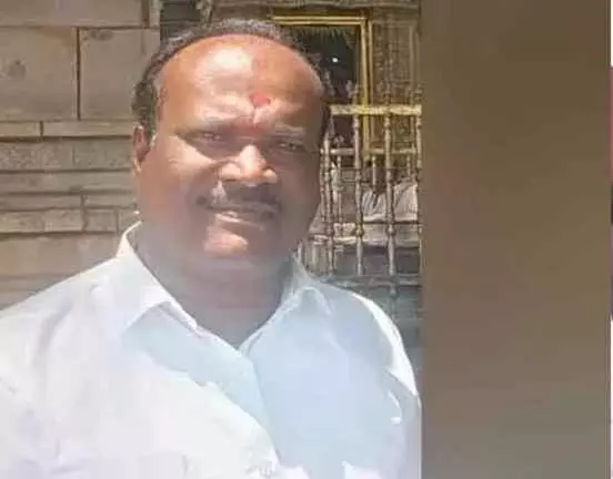 నాగర్ కర్నూల్ జిల్లాలో కాంగ్రెస్ నేత దారుణ హత్య నాగర్ కర్నూల్ జిల్లాలో కాంగ్రెస్ నేత దారుణ హత్య