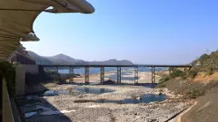 నర్మదా నదీ కాలువలపై వంతెనలు మూసివేత