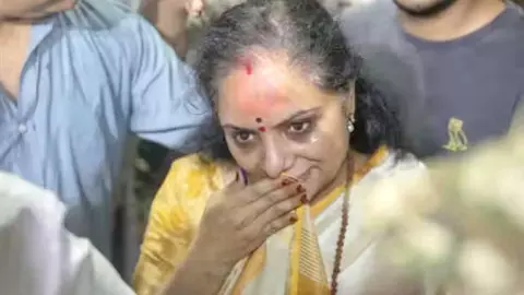 కవితకు నెటిజన్ల ఐదు ప్రశ్నలు