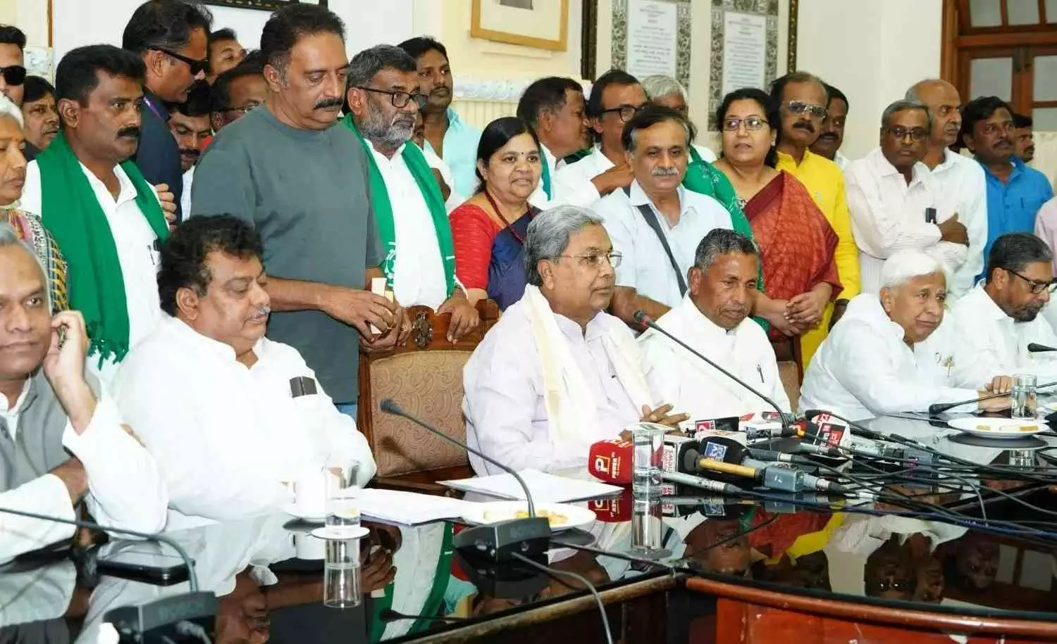 కర్ణాటక దేవనహళ్లిలో తెరమీదకు ‘‘గ్రీన్ జోన్’’ .. కర్ణాటక దేవనహళ్లిలో తెరమీదకు ‘‘గ్రీన్ జోన్’’ ..