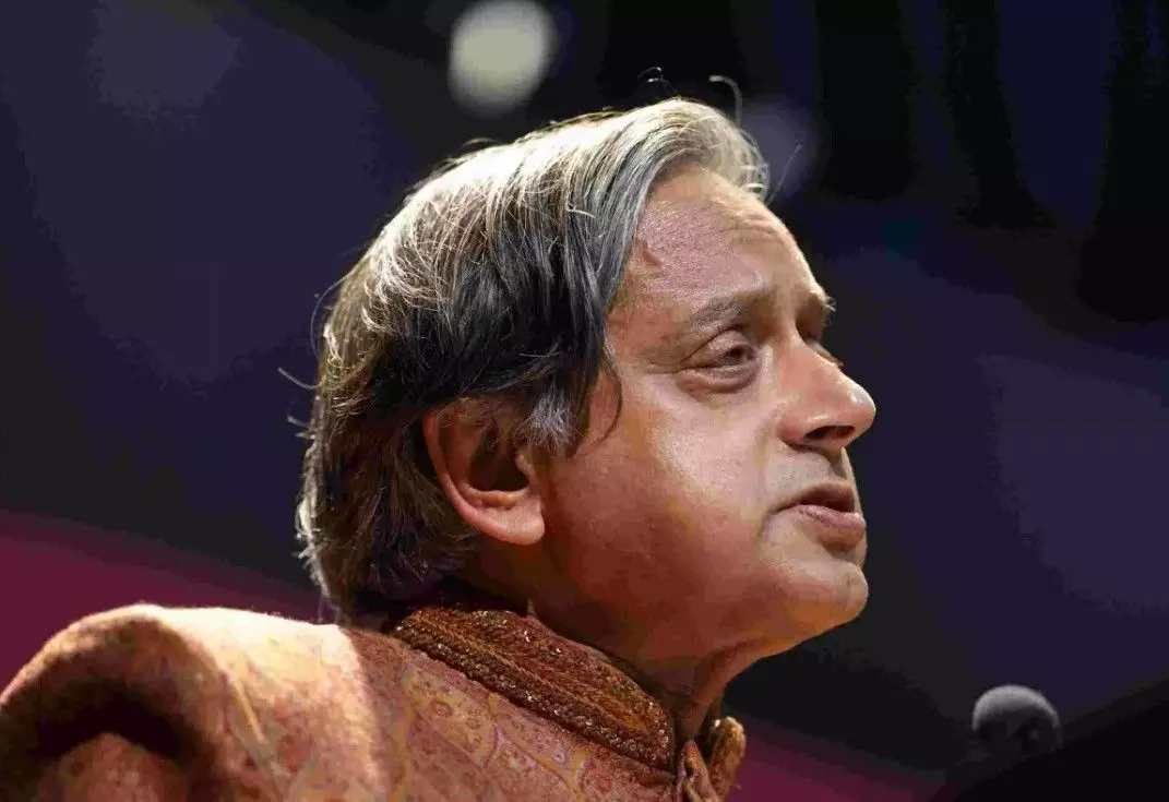 టీఆర్ఎఫ్ పై బ్యాన్.. తెరవెనక ఏం జరిగిందంటే: శశిథరూర్ టీఆర్ఎఫ్ పై బ్యాన్.. తెరవెనక ఏం జరిగిందంటే: శశిథరూర్