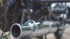 రోడ్ల మీద ‘టెర్రరిజం’ పెరుగుతూ ఉంది...