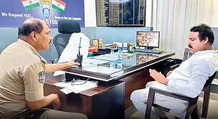 కంటోన్మెంట్ ఎంఎల్ఏ శ్రీగణేష్ పై దాడి కంటోన్మెంట్ ఎంఎల్ఏ శ్రీగణేష్ పై దాడి