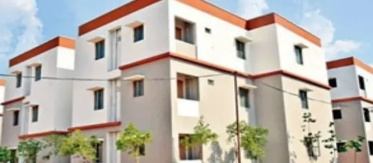 హైదరాబాద్ మురికివాడల వాసులకు శుభవార్త హైదరాబాద్ మురికివాడల వాసులకు శుభవార్త