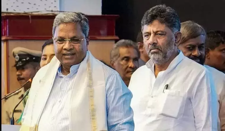 సిద్ధరామయ్య, డీకే ఢిల్లీకి ఎందుకెళ్లారు?