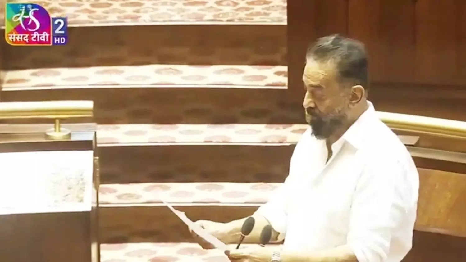 రాజ్యసభ సభ్యుడిగా కమల్ ప్రమాణ స్వీకారం..