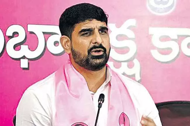 పాడి కౌశిక్ రెడ్డిపై కేసు పాడి కౌశిక్ రెడ్డిపై కేసు