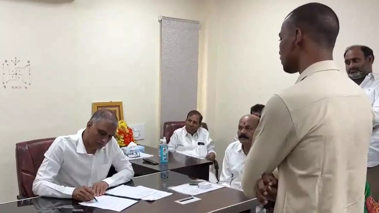 ‘సిగాచీ బాధితుల పరిహారం ఏది రేవంతు’’ ‘సిగాచీ బాధితుల పరిహారం ఏది రేవంతు’’