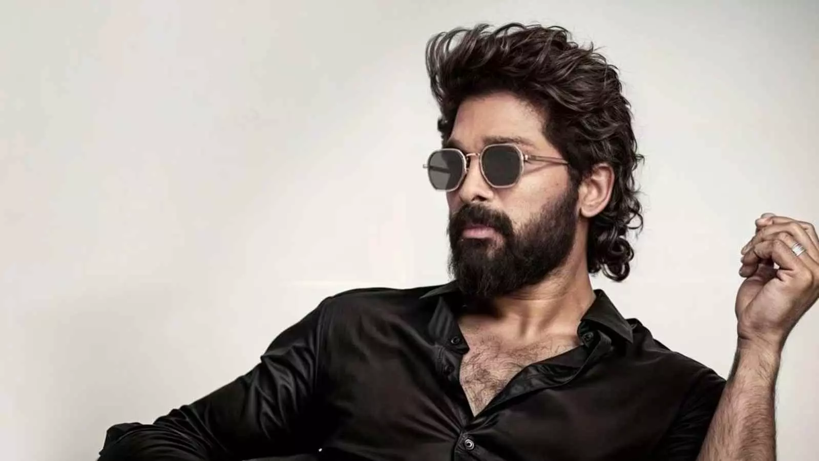పుష్ప తర్వాత కాదు… అట్లీ తర్వాతే అసలైన గేమ్!” పుష్ప తర్వాత కాదు… అట్లీ తర్వాతే అసలైన గేమ్!”
