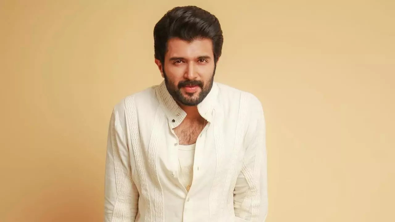 రౌడీ హీరోలో పెరిగిపోతున్న టెన్షన్.. రౌడీ హీరోలో పెరిగిపోతున్న టెన్షన్..