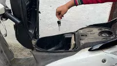 స్కూటీ డిక్కీ పగుల గొట్టి నగదు చోరి