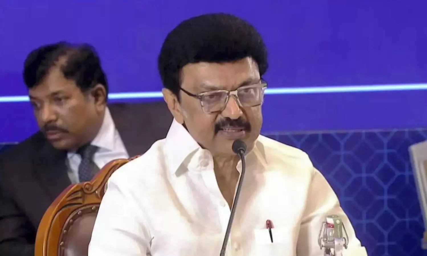 Big relief to DMK: ‘సంక్షేమ పథకాలలో సీఎం పేరు, ఫొటో వాడొచ్చు’ Big relief to DMK: ‘సంక్షేమ పథకాలలో సీఎం పేరు, ఫొటో వాడొచ్చు’