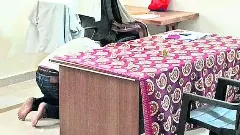 ష్.. సార్ మద్యం సేవిస్తున్నారు, మర్యాదగా రేపు రండి!!