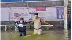 హైదరాబాద్ రియల్ హీరో...ఈ పోలీసు, ఏం చేశాడంటే...