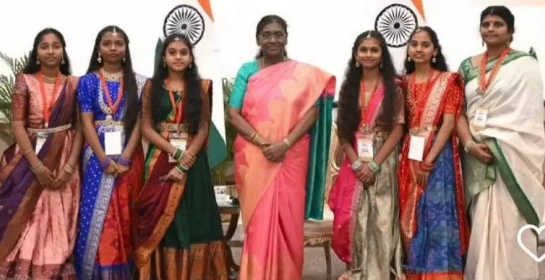 రాష్ట్రపతి రాఖీ పండగలో తెలంగాణ విద్యార్థులు