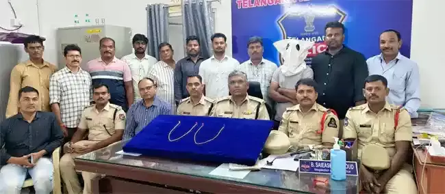 బెట్టింగ్ లకు బానిసై దొంగతనాలు