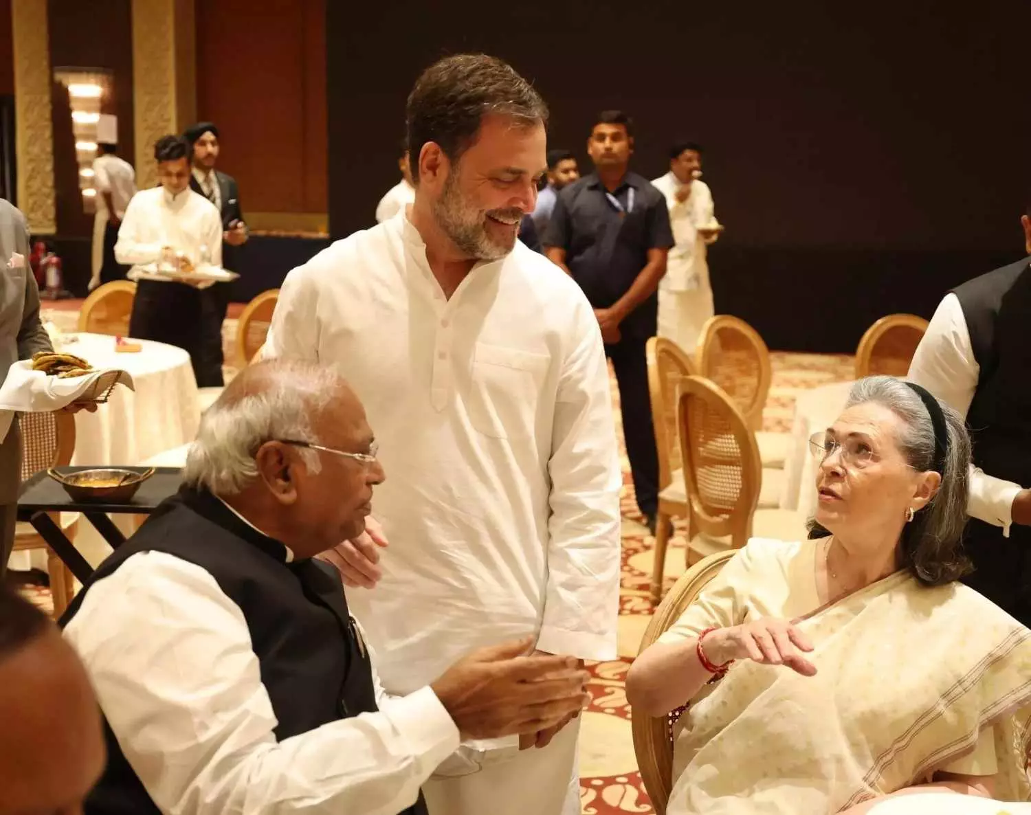 I.N.D.I.A కూటమిని SIR ఎకం చేసిందా? I.N.D.I.A కూటమిని SIR ఎకం చేసిందా?