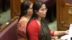 సీఎం యోగీ ఆదిత్యనాథ్ ను ప్రశంసించిన ఎస్పీ ఎమ్మెల్యే