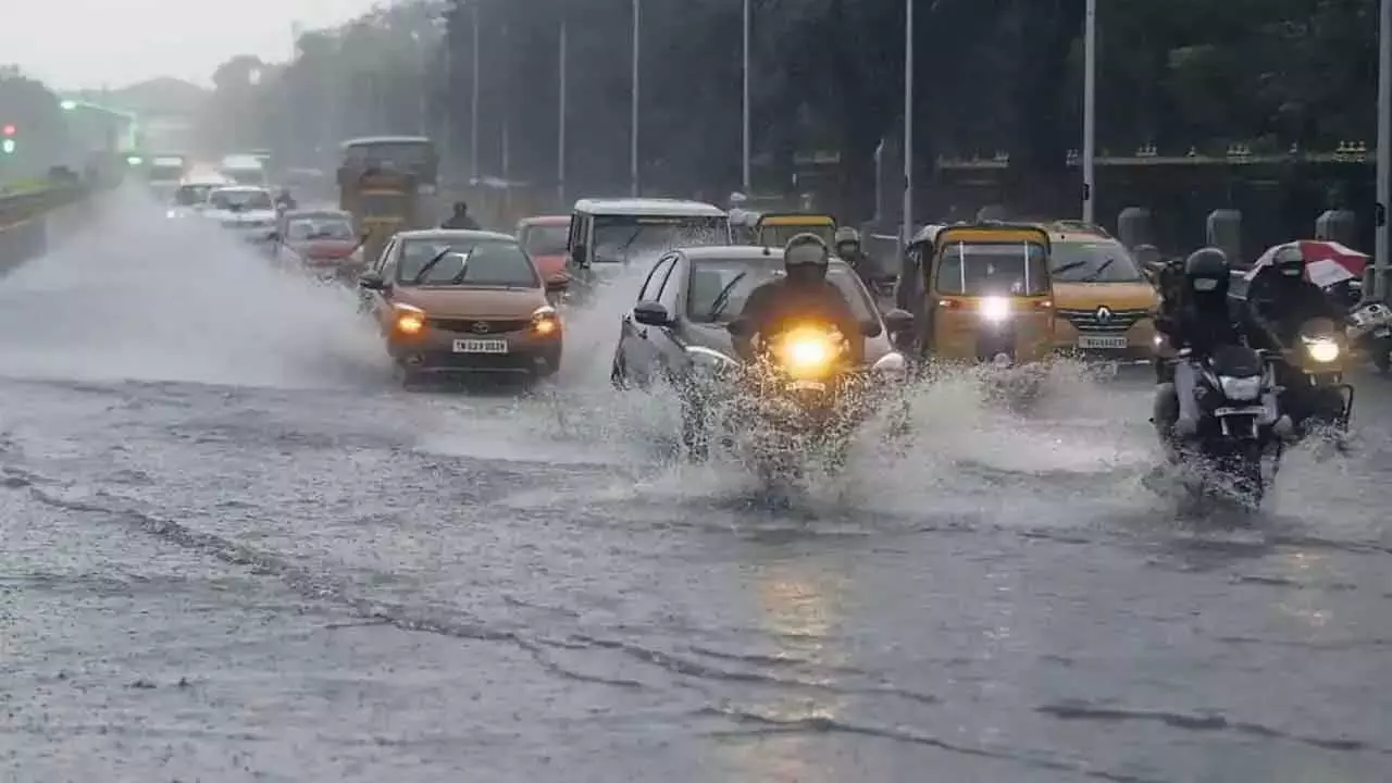వర్షాలపై మంత్రి సమీక్ష.. జిల్లాకు రూ.కోటి సాయం..