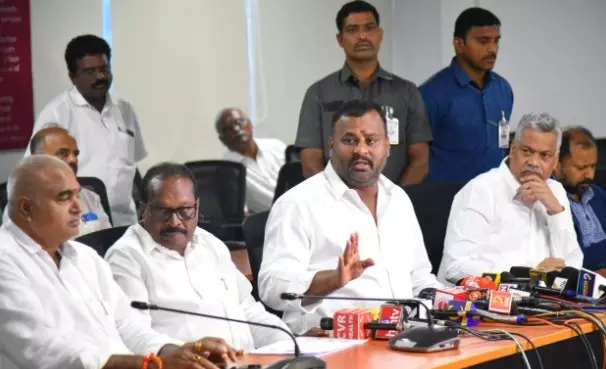 తిరుమలకు ఉచిత బస్సు ఇప్పుడే కాదన్న రవాణా మంత్రి