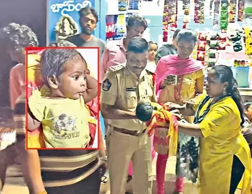 అమ్మా, నన్నెందుకు కన్నావ్, ఎందుకు ఏట్లో విసిరేశావ్? అమ్మా, నన్నెందుకు కన్నావ్, ఎందుకు ఏట్లో విసిరేశావ్?