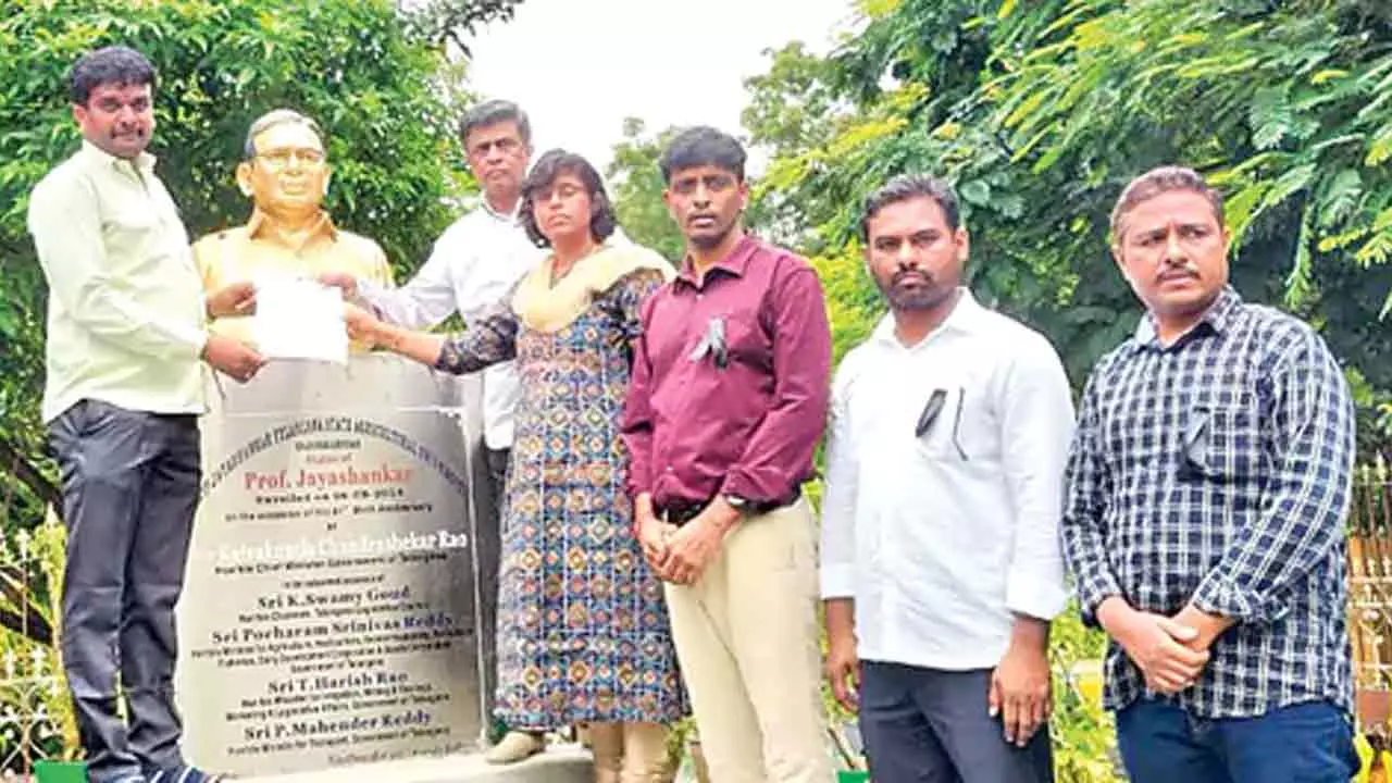 అగ్రియూనివర్శిటీ వైస్ చాన్స్ లర్ జానయ్య మీద తిరుగుబాటు అగ్రియూనివర్శిటీ వైస్ చాన్స్ లర్ జానయ్య మీద తిరుగుబాటు