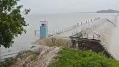 భయపెడుతున్న వందేళ్ల పోచారం ప్రాజక్టు