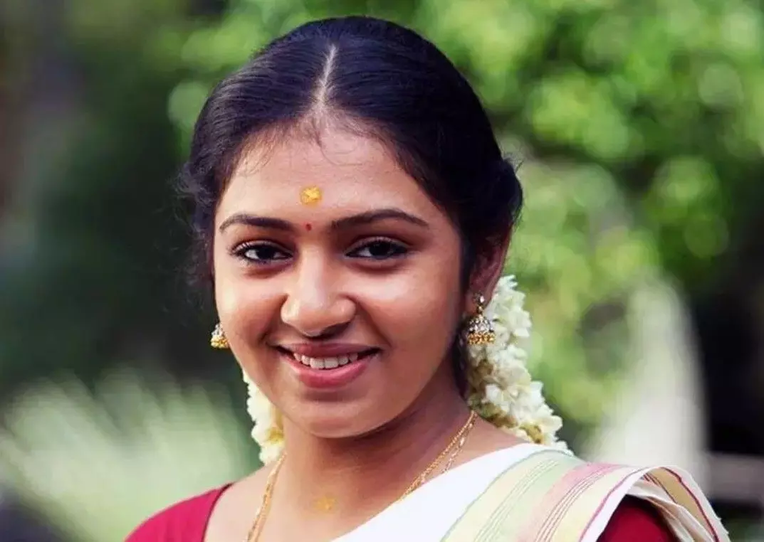 కథానాయిక లక్ష్మీ మీనన్ పై కేసు నమోదు కథానాయిక లక్ష్మీ మీనన్ పై కేసు నమోదు