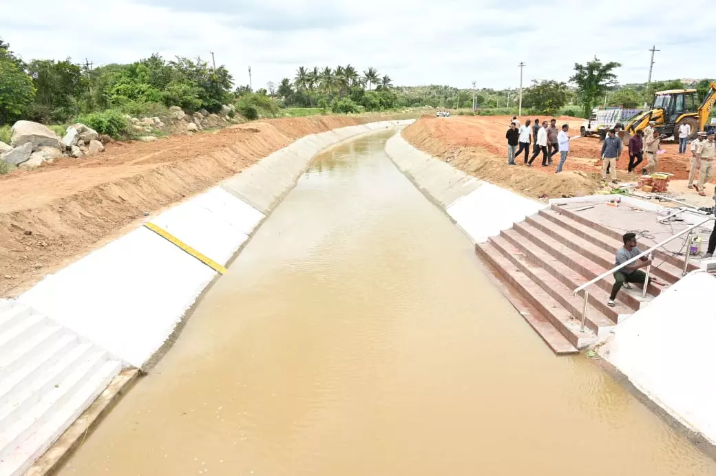 కుప్పంలో గలగల పారుతున్న కృష్ణా జలాలు