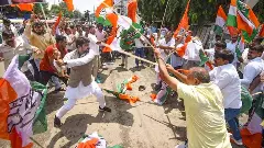 ప్రధాని మోదీ, ఆయన తల్లిపై అనుచిత వ్యాఖ్యలు