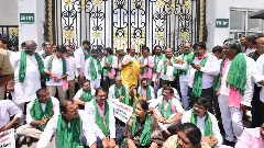 ‘యూరియా కొరతకు కాంగ్రెస్ చేతకాని తనమే కారణం’