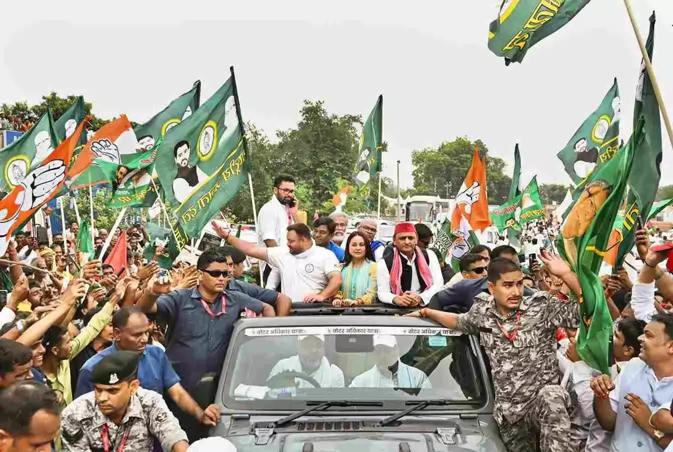 ‘ఆ ముగ్గురూ ఓట్ల దొంగలు’