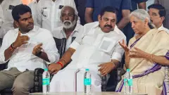 ఒకే వేదికపై కనిపించిన అన్నామలై- ఈపీఎస్