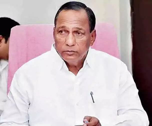 కెసీఆర్ కు కూతురు, కొడుకు ముఖ్యం కాదు: మల్లారెడ్డి కెసీఆర్ కు కూతురు, కొడుకు ముఖ్యం కాదు: మల్లారెడ్డి