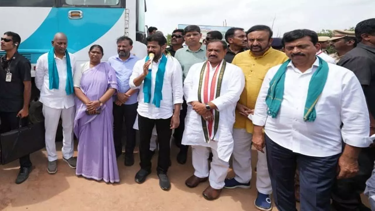 ‘వరద నష్టానికి శాశ్వత పరిష్కారం చూపాలి’ ‘వరద నష్టానికి శాశ్వత పరిష్కారం చూపాలి’