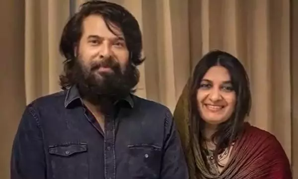మళయాళ కుట్టి మమ్ముట్టి రెమ్యునరేషన్ ఎంతో తెలుసా! మళయాళ కుట్టి మమ్ముట్టి రెమ్యునరేషన్ ఎంతో తెలుసా!